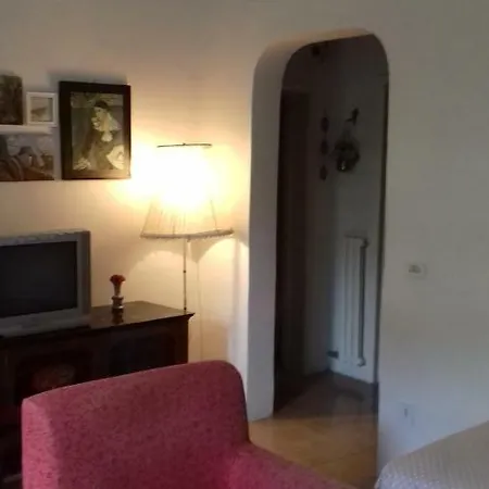 Feriehus Casa Vacanze Nonna Maria *